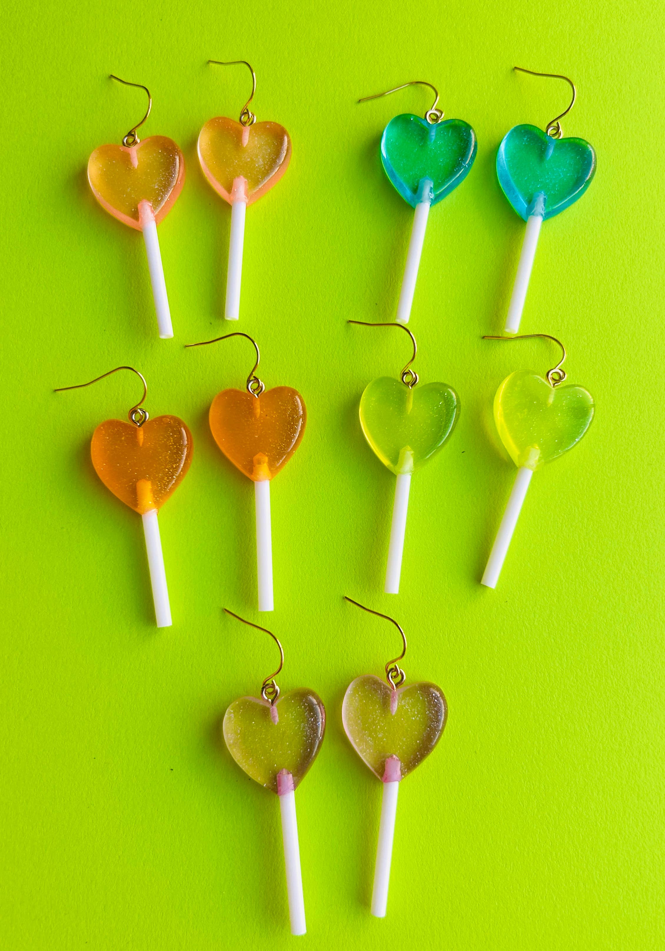 Alien Bratz – wholesale Dangle earrings – Glittery Heart Lollipop Earrings Kawaii Earrings Funky1