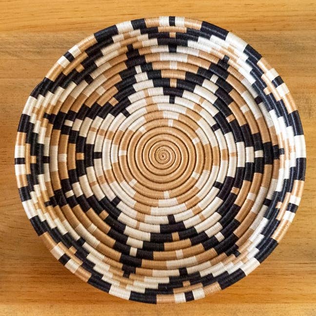 Bol Tissé à la Main Étoile Montante (3 Tailles) pour la vente par Villages Wholesale