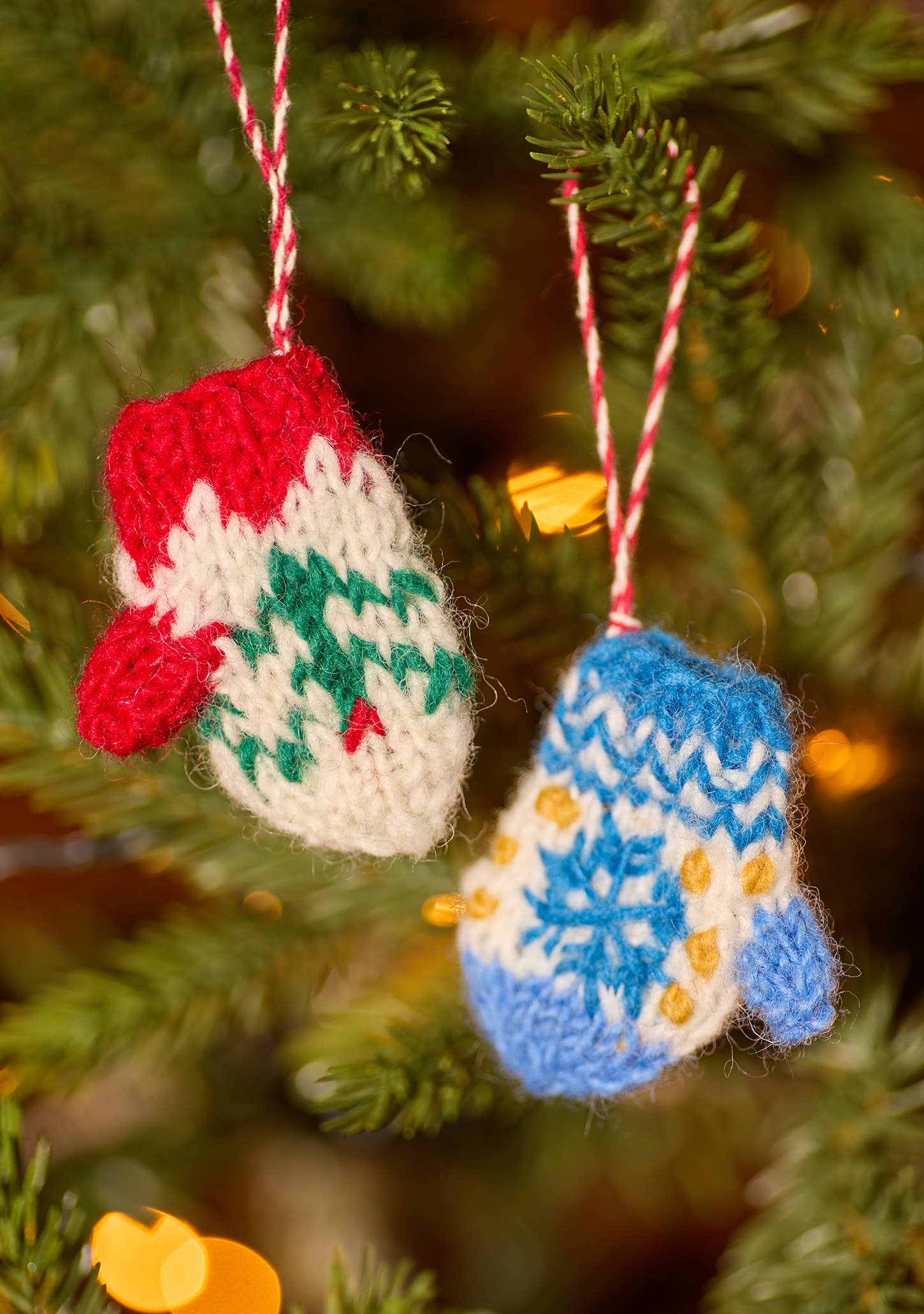 Namaste – wholesale Christmas decoration – Knitted Mittens Decoration0