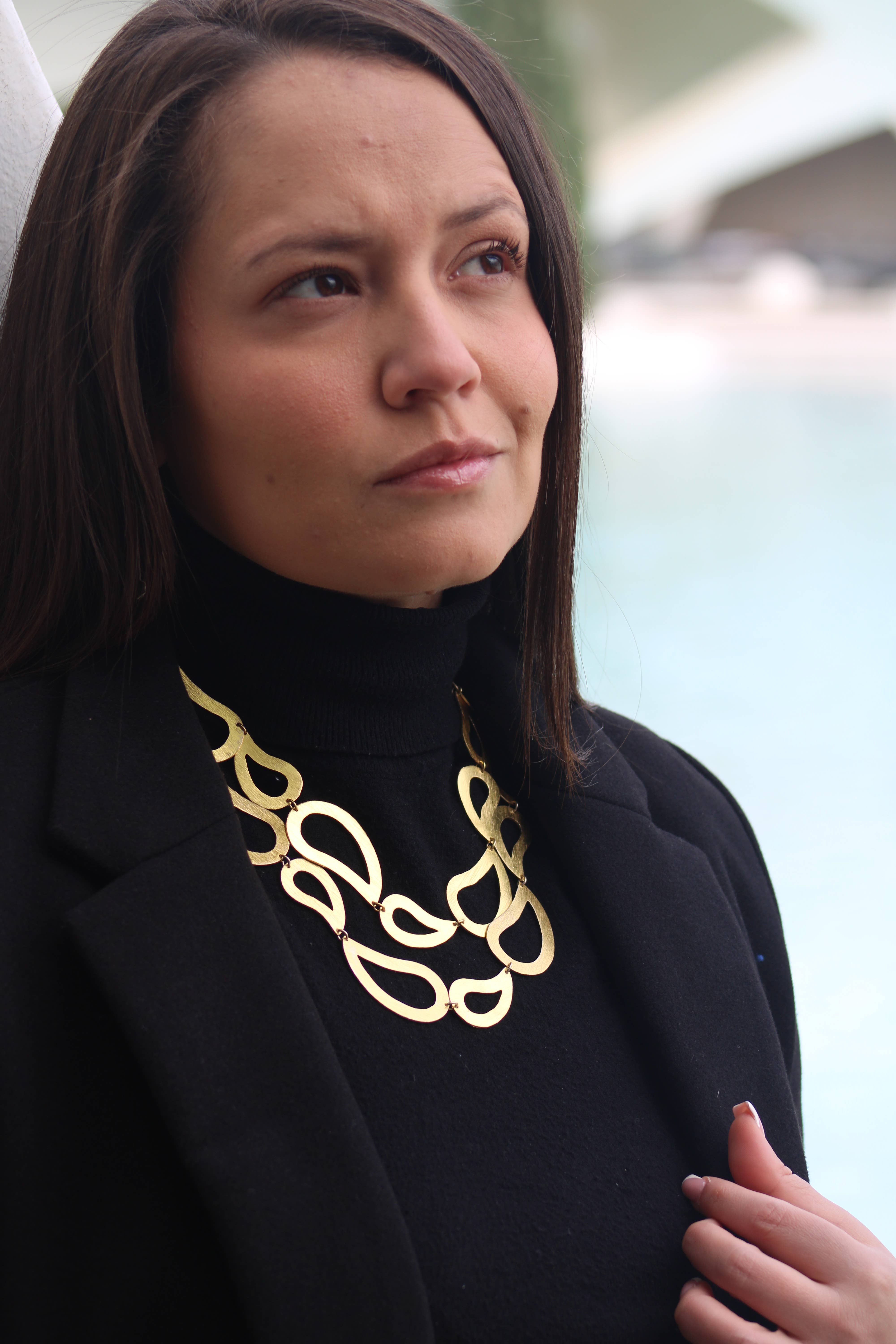 LA MAR - Wholesale Bib Necklace - GOTA necklace gold-plated - Design with character2