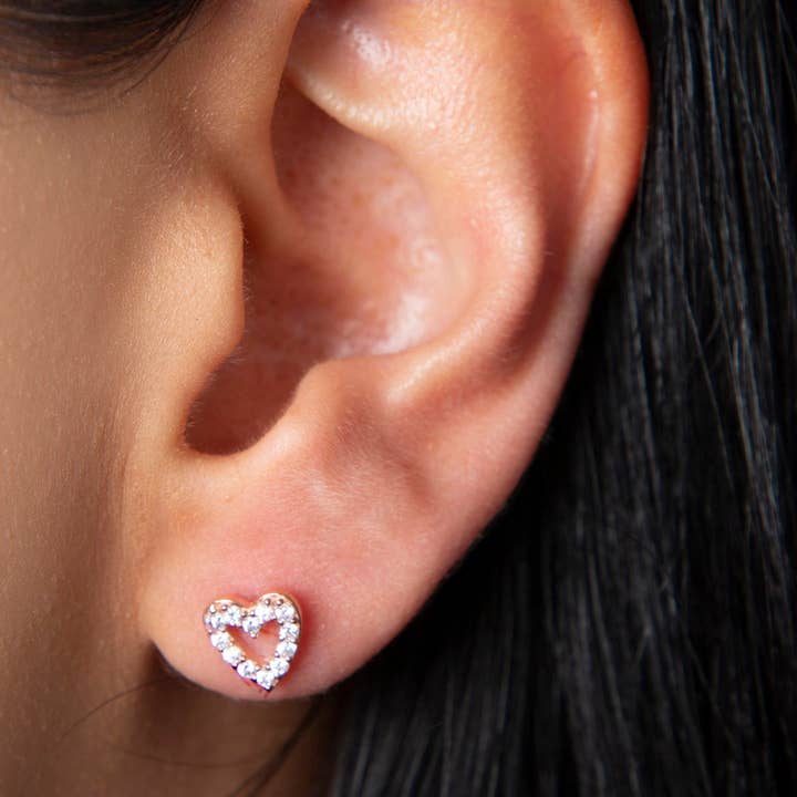 Volenia Silver - Wholesale Stud/Post Earrings - Wholesale Women's 925 Sterling Silver Heart Earrings