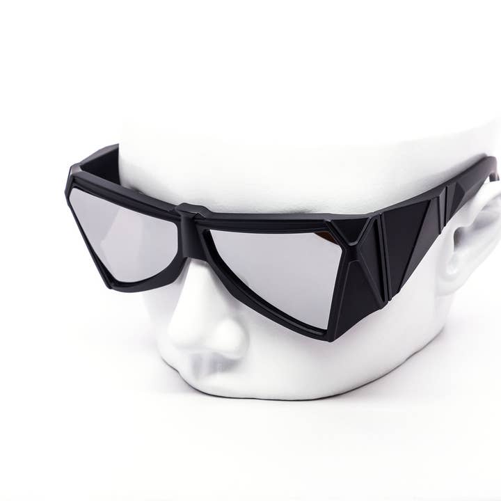 Still Friday - Wholesale Sunglasses - Unisex - Oversized Cyberpunk Super Triangle Sunglasses3