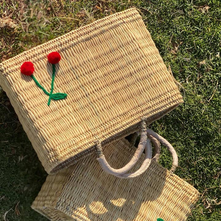 MARRAKECH METACRAFT LTD - Wholesale Beach Bag - Moroccan wicker market classic basket with leather handles 1