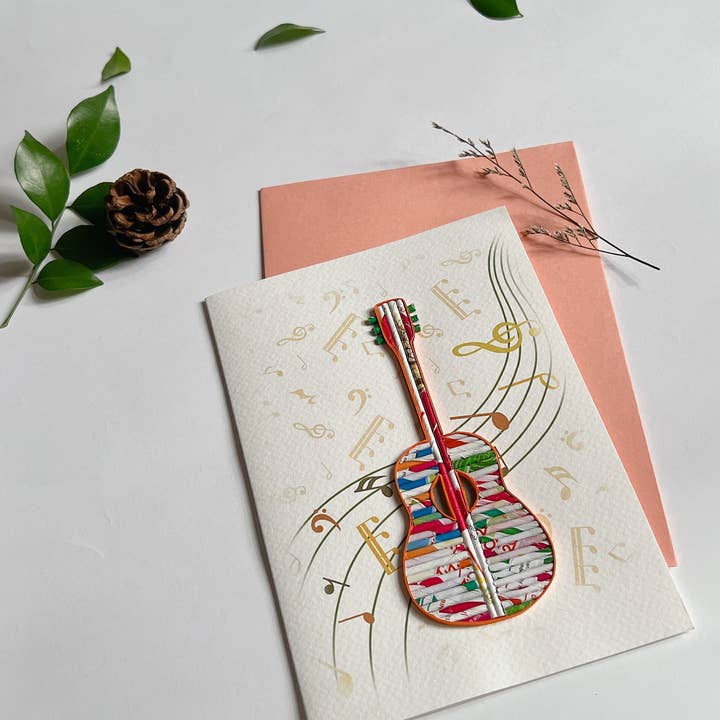 Loving Nature - Vendita all'ingrosso Biglietti di auguri generici - Biglietto per chitarra arrotolato realizzato a mano da Recycled1