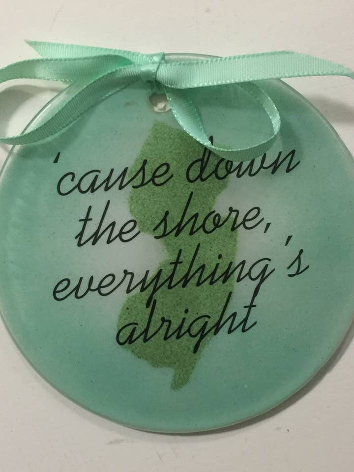 New Jersey « Parce que sur le rivage... » Attrape-soleil/décoration pour la vente par Folio Art Glass