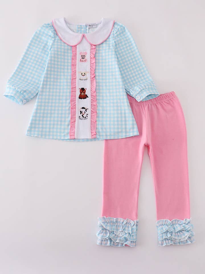 Blaue Bauernhof-Stickerei-Karorüschenhose-Set für den Großhandel von Aspen Rain Boutique