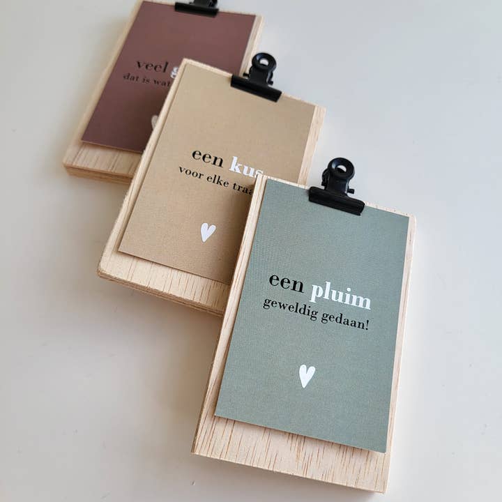 SEQ LIFESTYLE - Wholesale Plaatskaartje - Klembord - Hart Blauw1