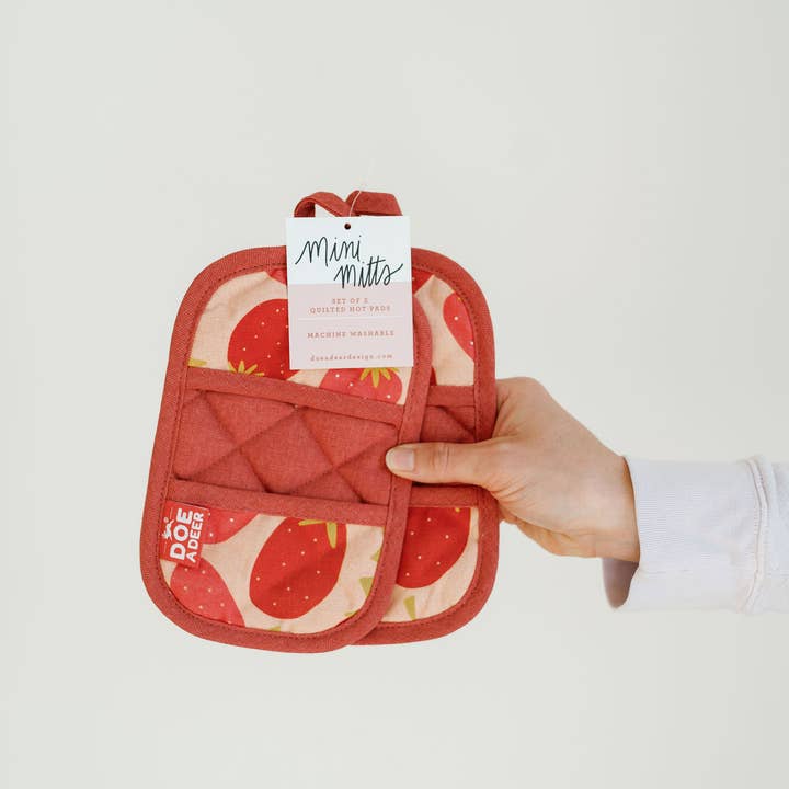 Doe A Deer - Wholesale Oven Mitt/Pot Holder - Strawberry Mini Mitts