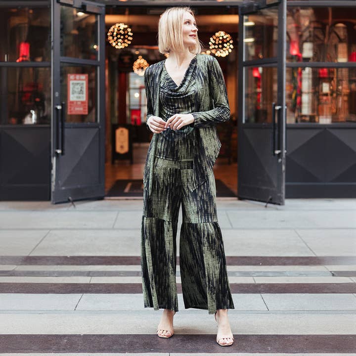 CAPT2P - Crinkle Pleat Knit, 2pc Cardigan&Cowl Tank Twinset for wholesale by Clara Sunwoo