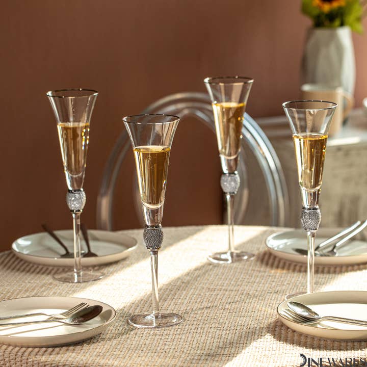 Quickway Imports – Großhandel Champagnerflöten – Kristall-Set Champagnergläser mit Diamant-Strass, 7 oz9