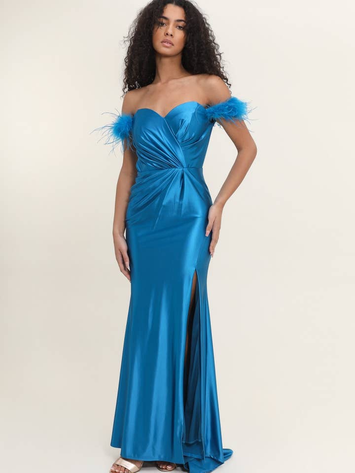 Lautinel Lang aftenkjole med bådudskæring, bodycon og fjer R1879 for engroshandel hos Lautinel