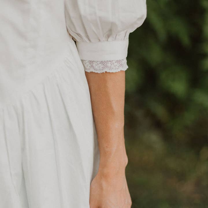 Wilder Collective - Vendita all'ingrosso Vestito - Donna - Abito Juliette in Cotone Organico - Popeline Bianco Edoardiano7