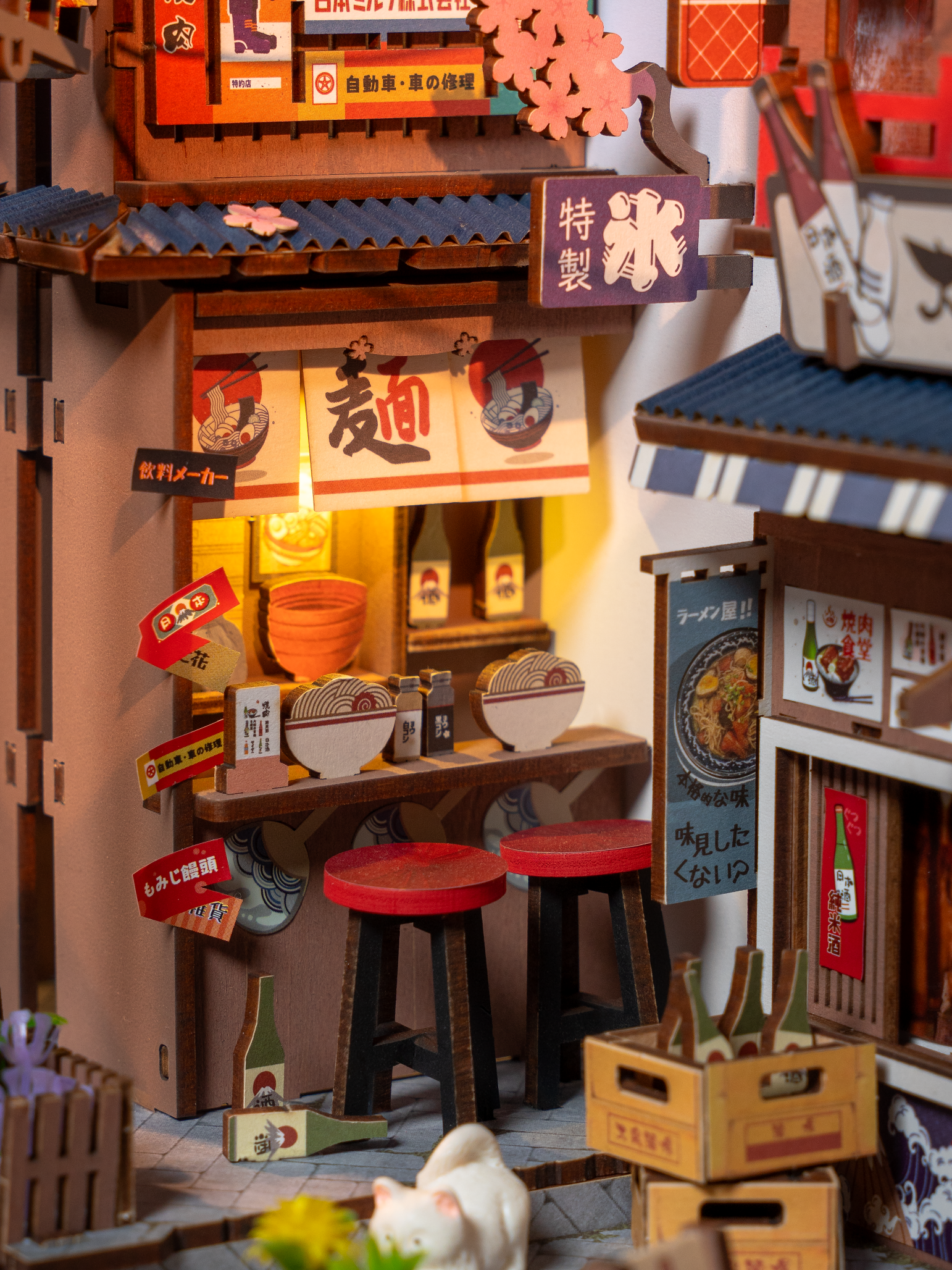 Robotime - Wholesale DIY Craft Kit - TGB11 Rolife Sakura Wine Alley DIY BooK&Nook4