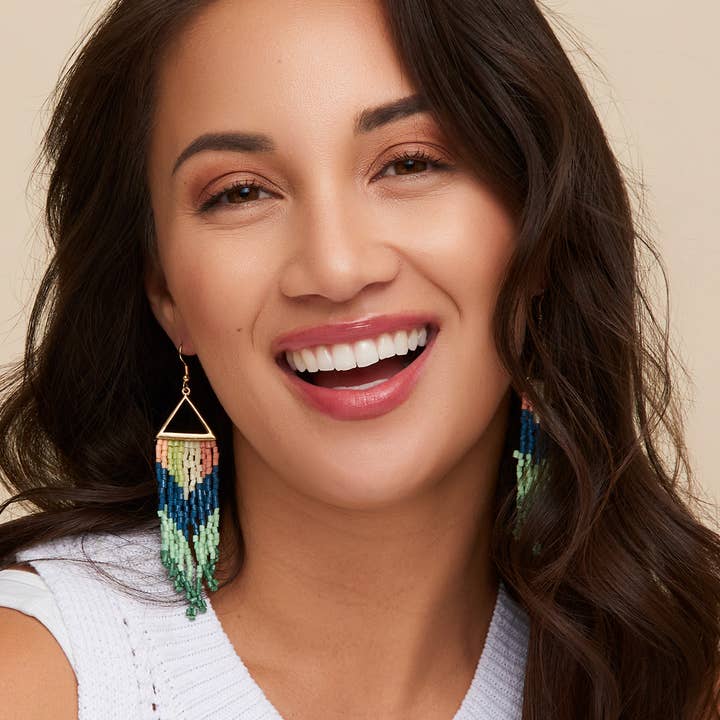 Howard's – wholesale Hängande örhängen – Pärlörhängen Irie Pärltriangelkrona2