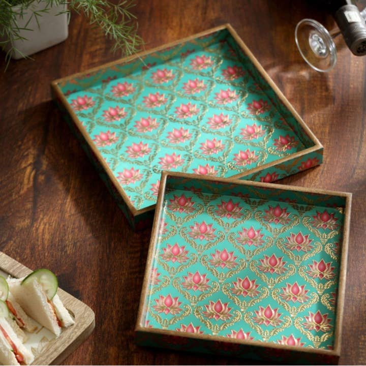 Magnifique Hearts - Wholesale Serving Tray - Set of 2: Designer Wooden Serving Tray 3D Gold Foil Details
