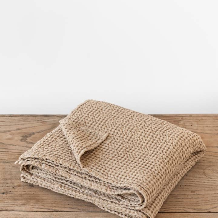 MagicLinen - Wholesale Throw Blanket - Linen waffle throw blanket in Beige