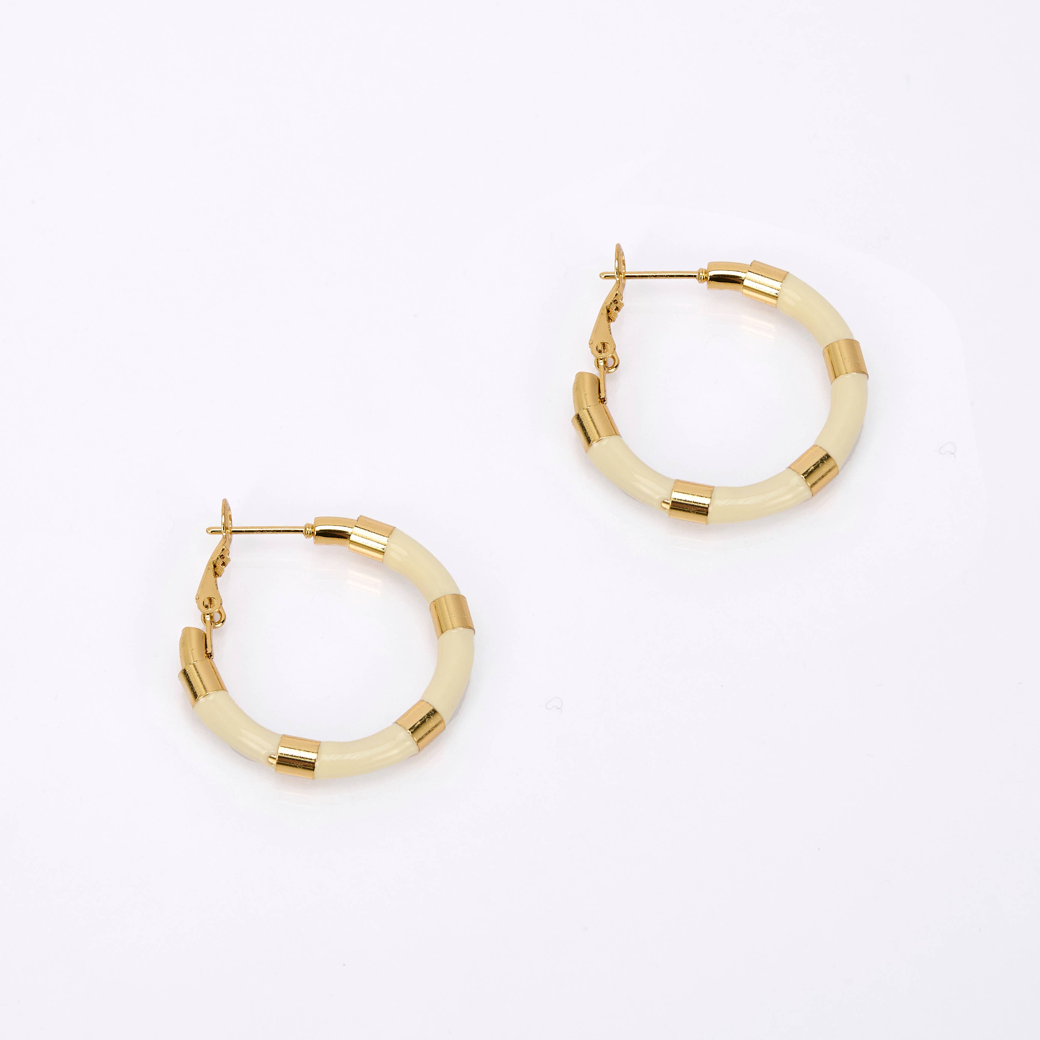 By Sookay - Vendita all'ingrosso Espositori e vetrine per gioielli - Espositore per orecchini a cerchio smaltati in acciaio inox5