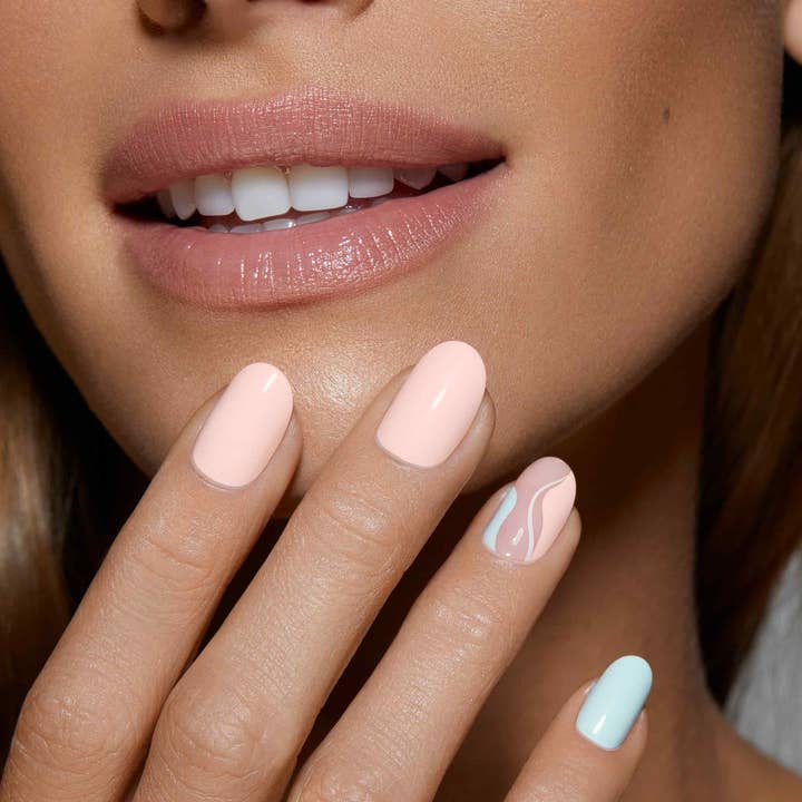 Static Nails - Wholesale Press-On/Fake Nails - MILKSHAKE ROUND