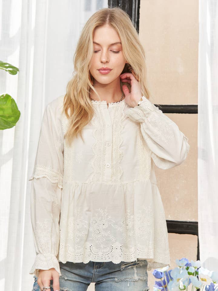 CET3891 - BRODERAD VOLANGBLUS för wholesale av ADORA LA