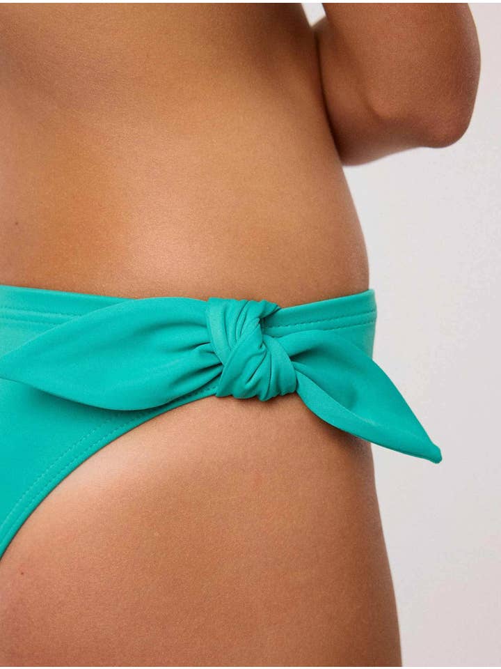 Smoon - Wholesale Swim Bottoms - Kids - Teen menstrual swimsuit with knot - medium flow9