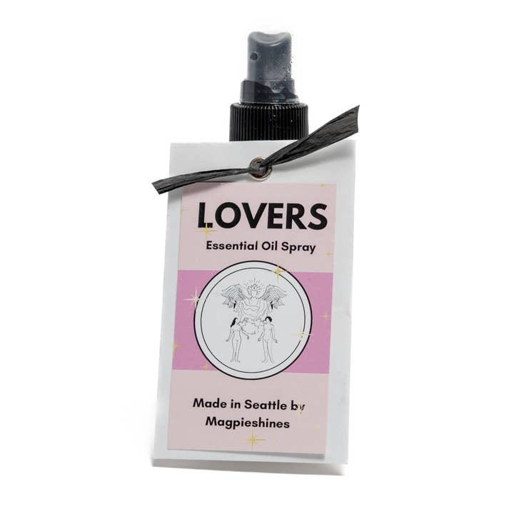 Aromaterapi Mist - 4 oz „The Lovers“ | Essentielt olieprodukt for engroshandel hos Magpieshines