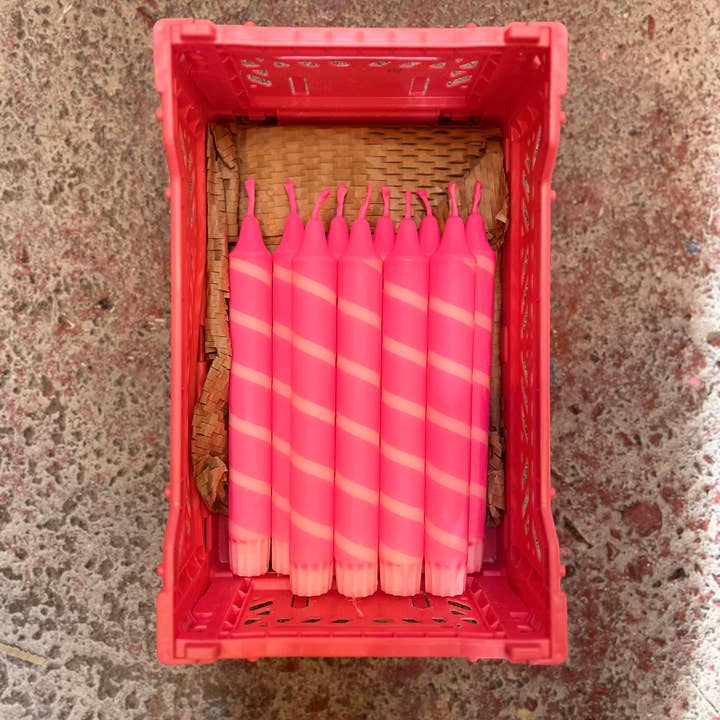 True North Chandlers - Candles – wholesale Tapered candle/candlestick – Peach & Neon Pink thin stripe Dinner Candle2