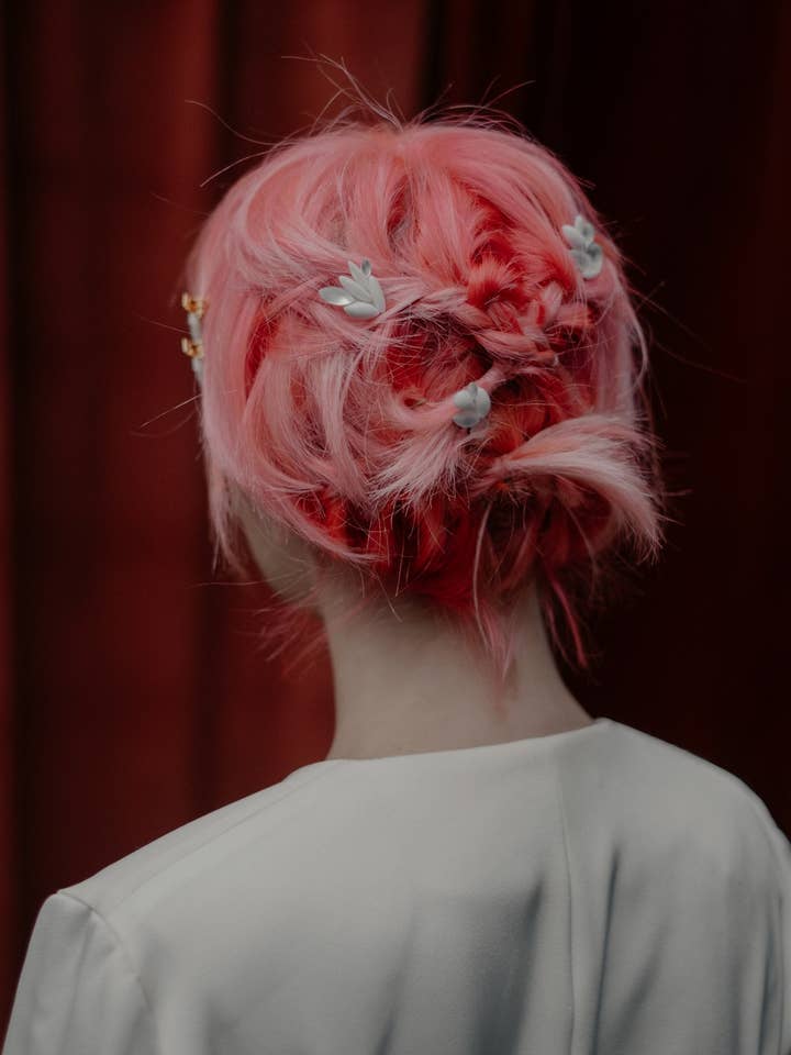 Alfileres Brielle para venta al por mayor de Hushed Commotion