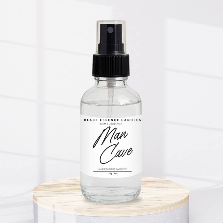Spray pour linge et pièce Man Cave pour la vente par Black Essence Candles