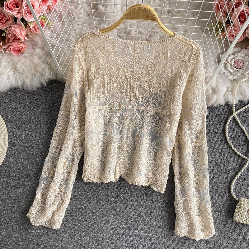 Hope & Sunshine – Cardigan - Mulher por atacado – Top de Renda com Recortes em Croché e Manga Comprida1