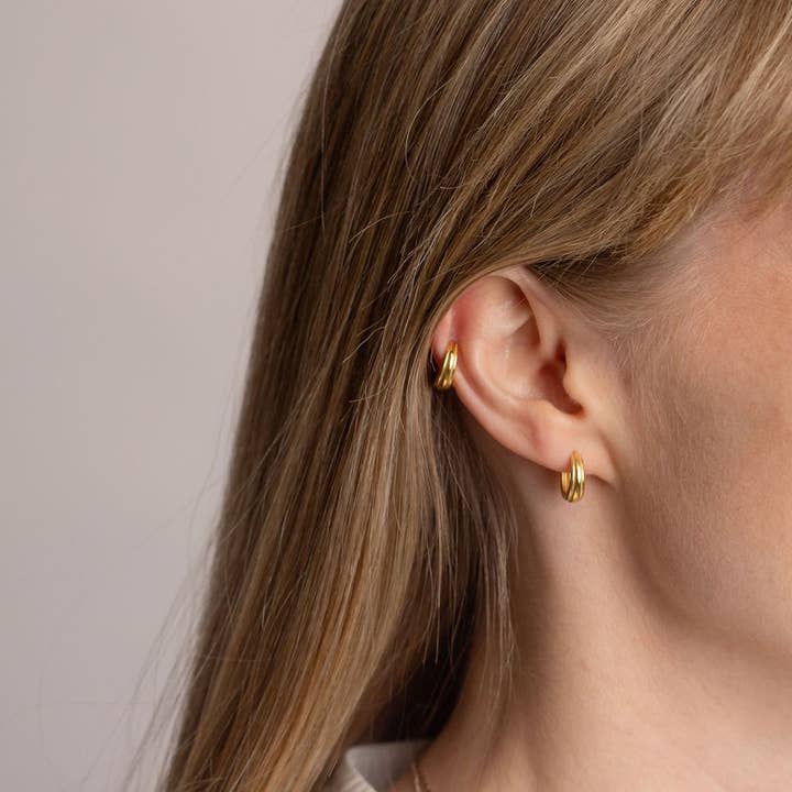 Stack Huggies Doré pour la vente par House Thirteen