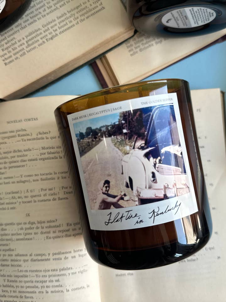 "Platter Reifen in KY" Musk + Eukalyptus + Salbei Sojawachskerze für den Großhandel von The Golden Slipper