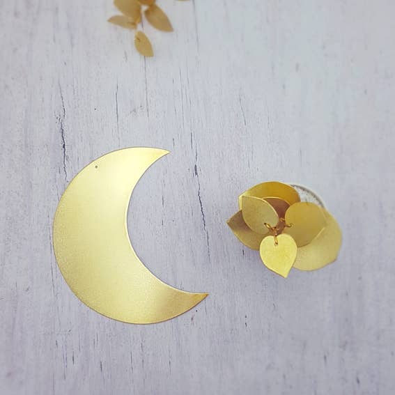 Delphine Plisson - Wholesale Dimensionele/3D-muurkunst - Messing maan, mini of klein formaat1