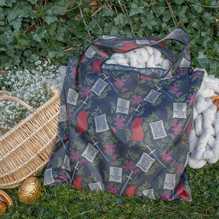 Meaggie Moos - Wholesale Grocery/Shopping Bag - Throne of Glass Manon | Reusable Bookish Grocery Tote Bag4