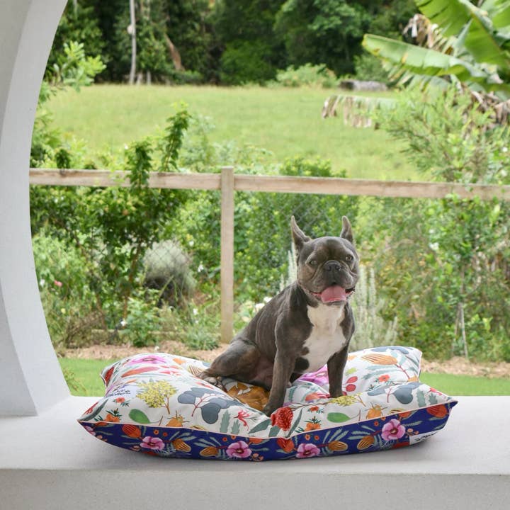 Indie Boho - Wholesale Pet bed – Dog - Native Flora Water-Resistant – LARGE Dog Bed1