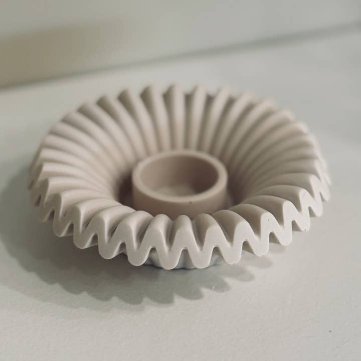 Maison Carona - Vendita all'ingrosso Portacandele - Porta candela Josie dalla forma geometrica elegante0