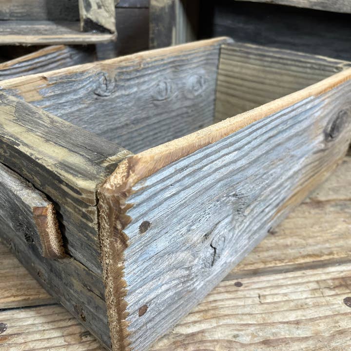 My Amigos Imports - Wholesale Decorative box - Helena Reclaimed Old Cedar Wood Drawer-Crate-7Wx13Dx4H-Box4