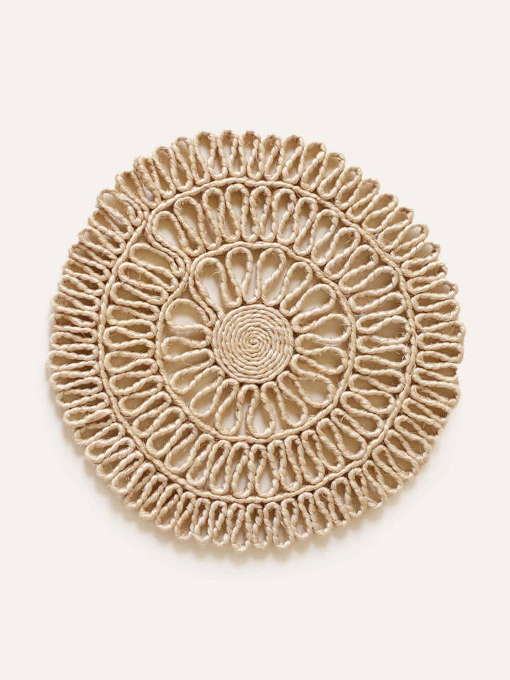 Set de table en sisal blanc pour la vente par Indego Africa