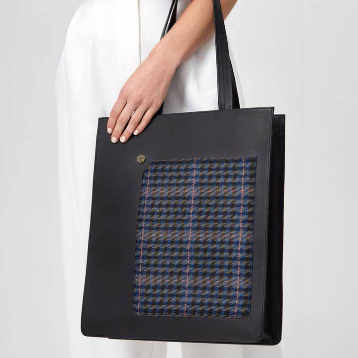 Traveler Bag, Black with Misc. Blue & Pink Pocket for wholesale by Aria Collective