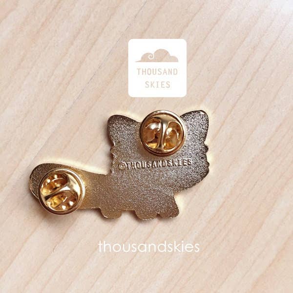 Thousand Skies - Wholesale Lapel Pin/Button - Enamel Pin - Red Panda Pin