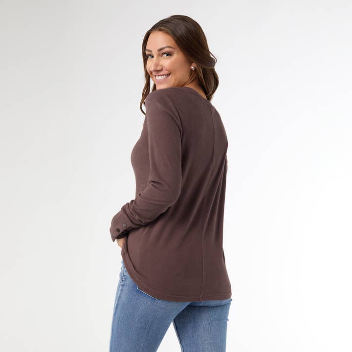 COCO + CARMEN - Wholesale Shirt - Women's - Alexis Super Soft Top with Snap Cuff8