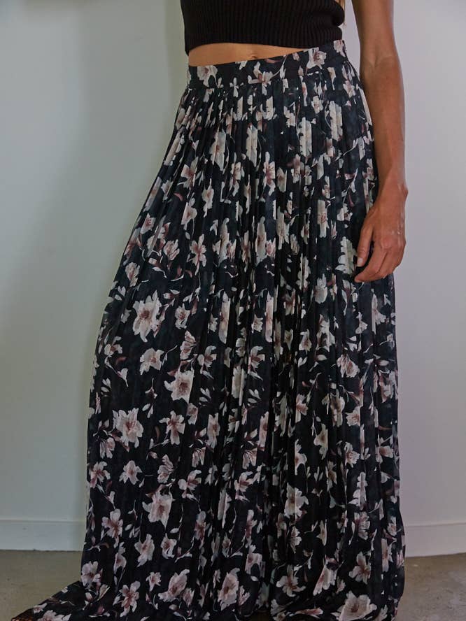 Black Multi L7752 | Woven Chiffon With Pleats Waist Band Wide Leg Pants for wholesale on Faire
