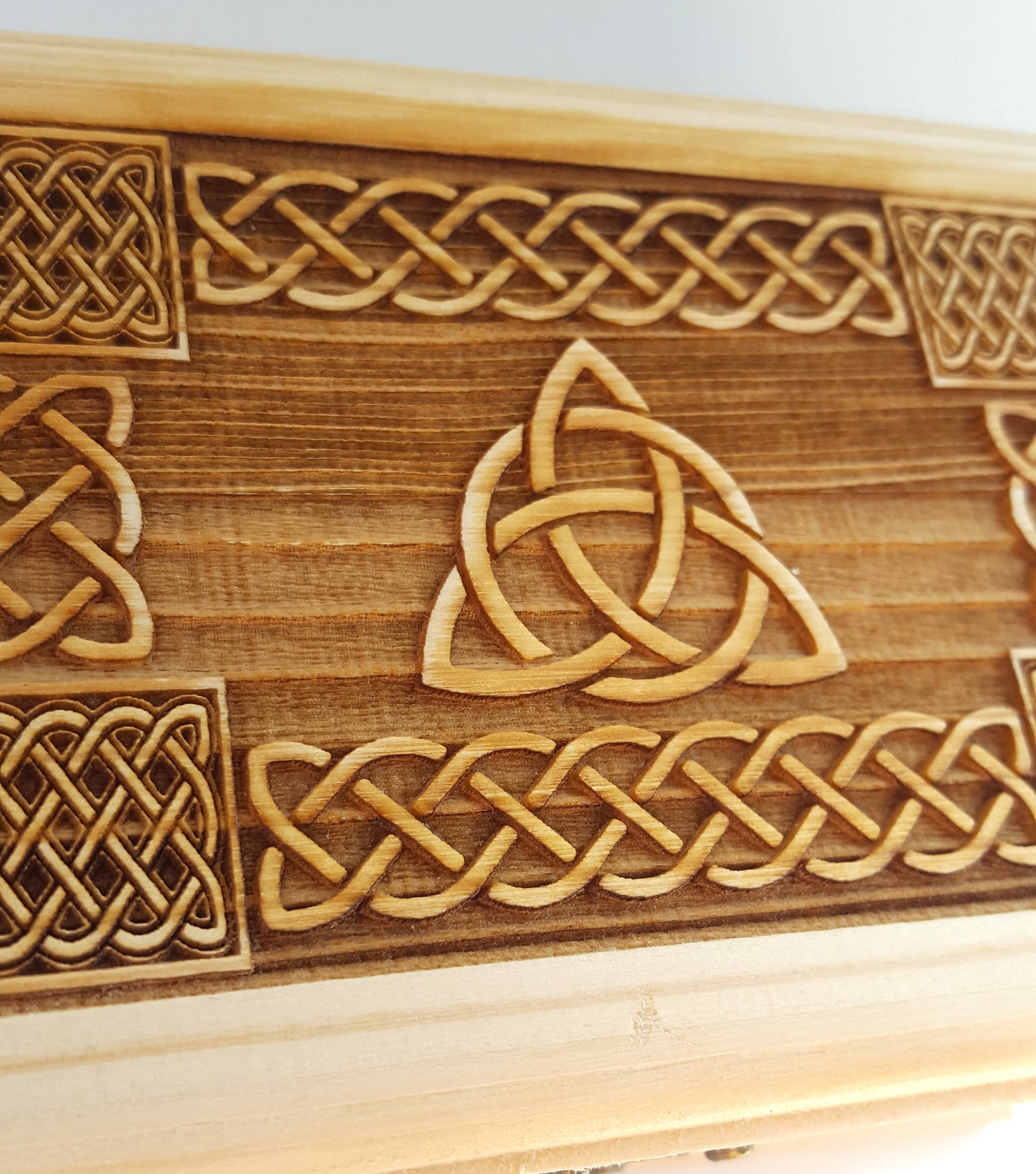 Lyoncraft - Wholesale Decorative Box - Celtic Trinity Knot Small  Latched Wooden Box, Irish6
