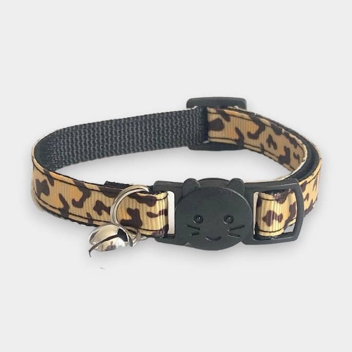 Kattenhalsband met bel - bruin met luipaardprint voor wholesale door Zacal Cat Collars