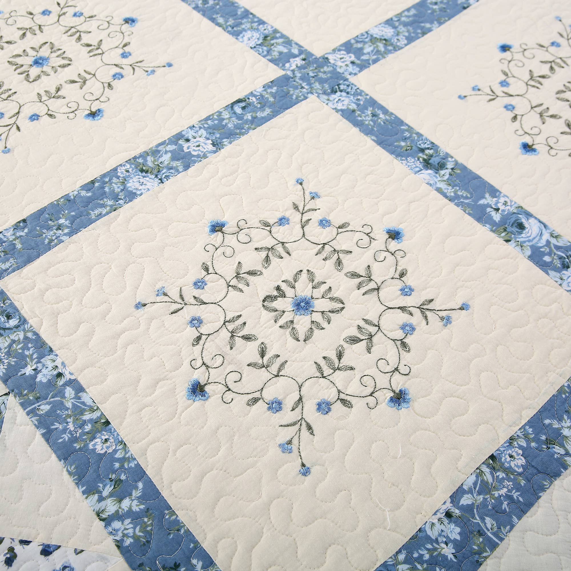 Kasentex - Wholesale Coverlet - Patchwork Bedspread Embroidery Coverlet 100% Cotton9