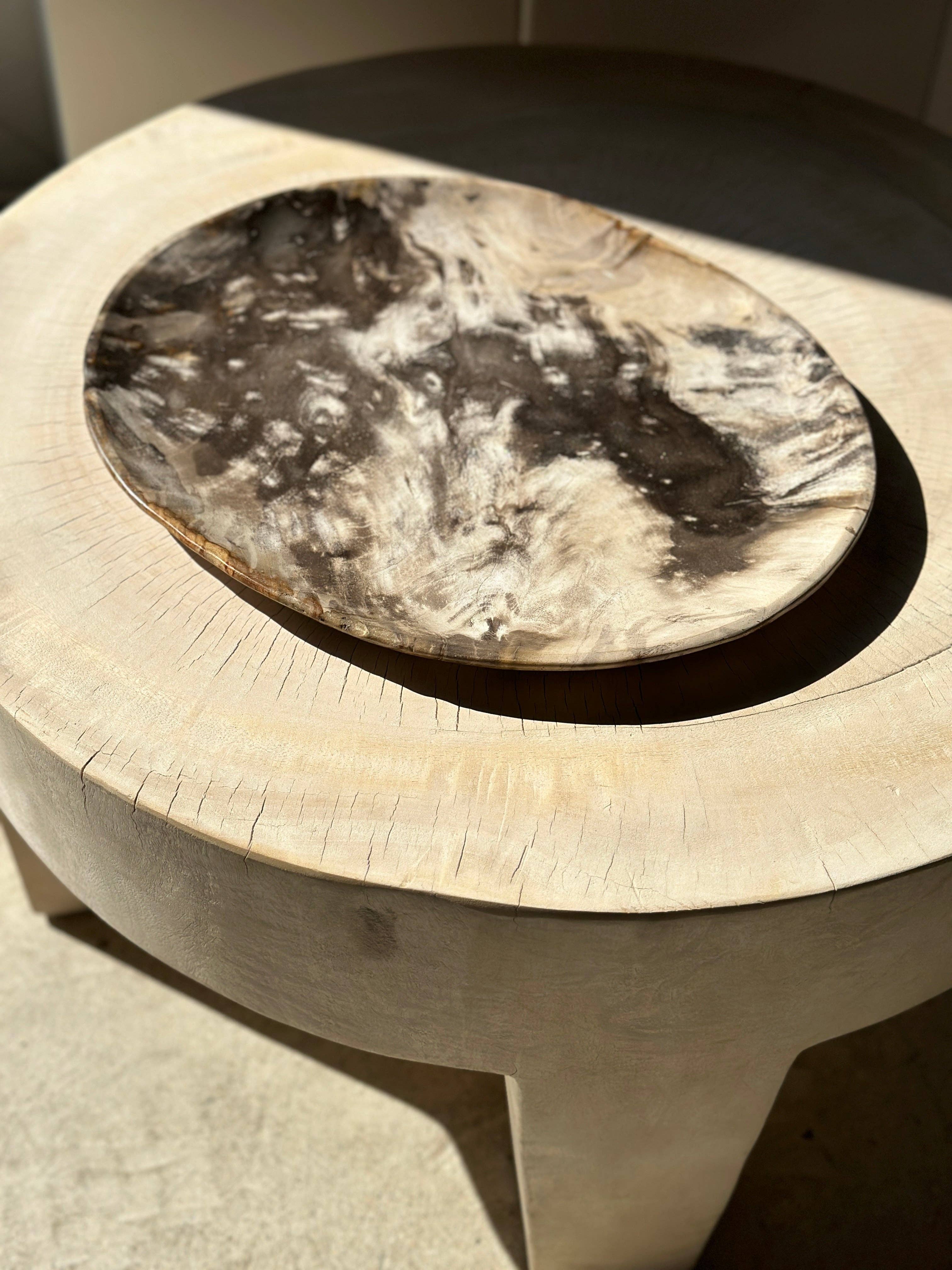 Office Objets - Vente Assiettes/plats/bols de décoration - Très grand vide poche ou plat en bois pétrifié37