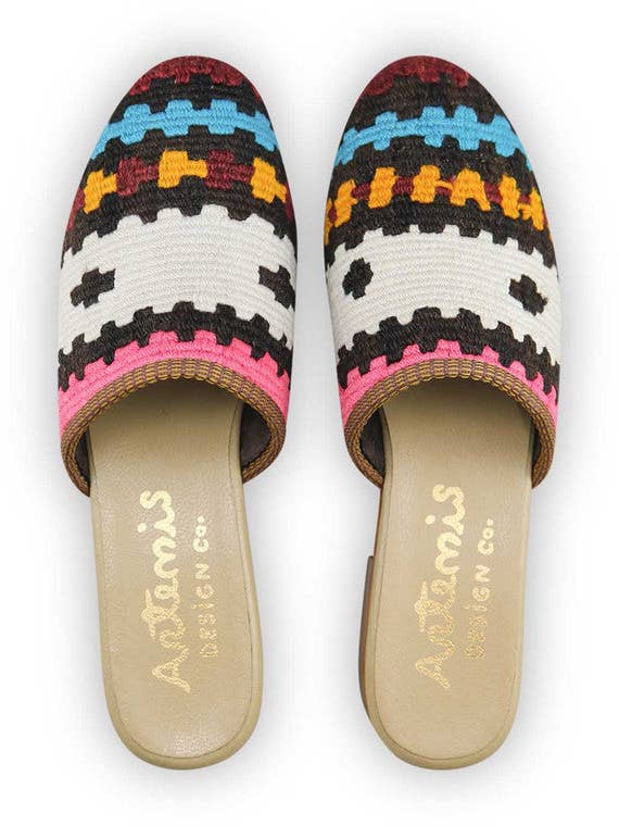 Ciabatte Kilim da donna, misura 9 per la vendita all'ingrosso da parte di Artemis Design Co.