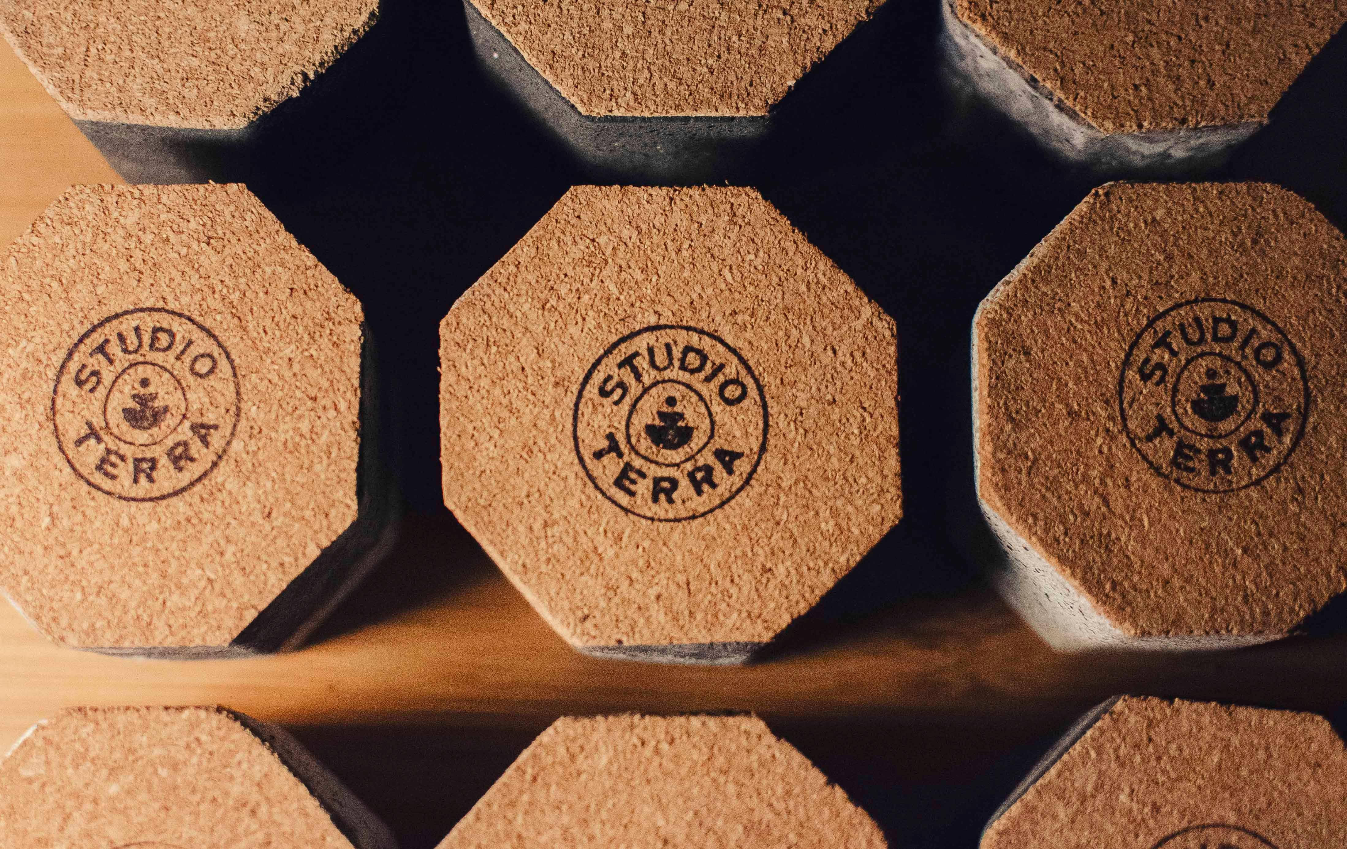 Studio Terra UK – wholesale Plant pot – Mini succulent pot tea light holder4