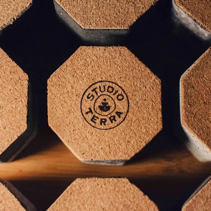 Studio Terra UK – wholesale Plant pot – Mini succulent pot tea light holder4