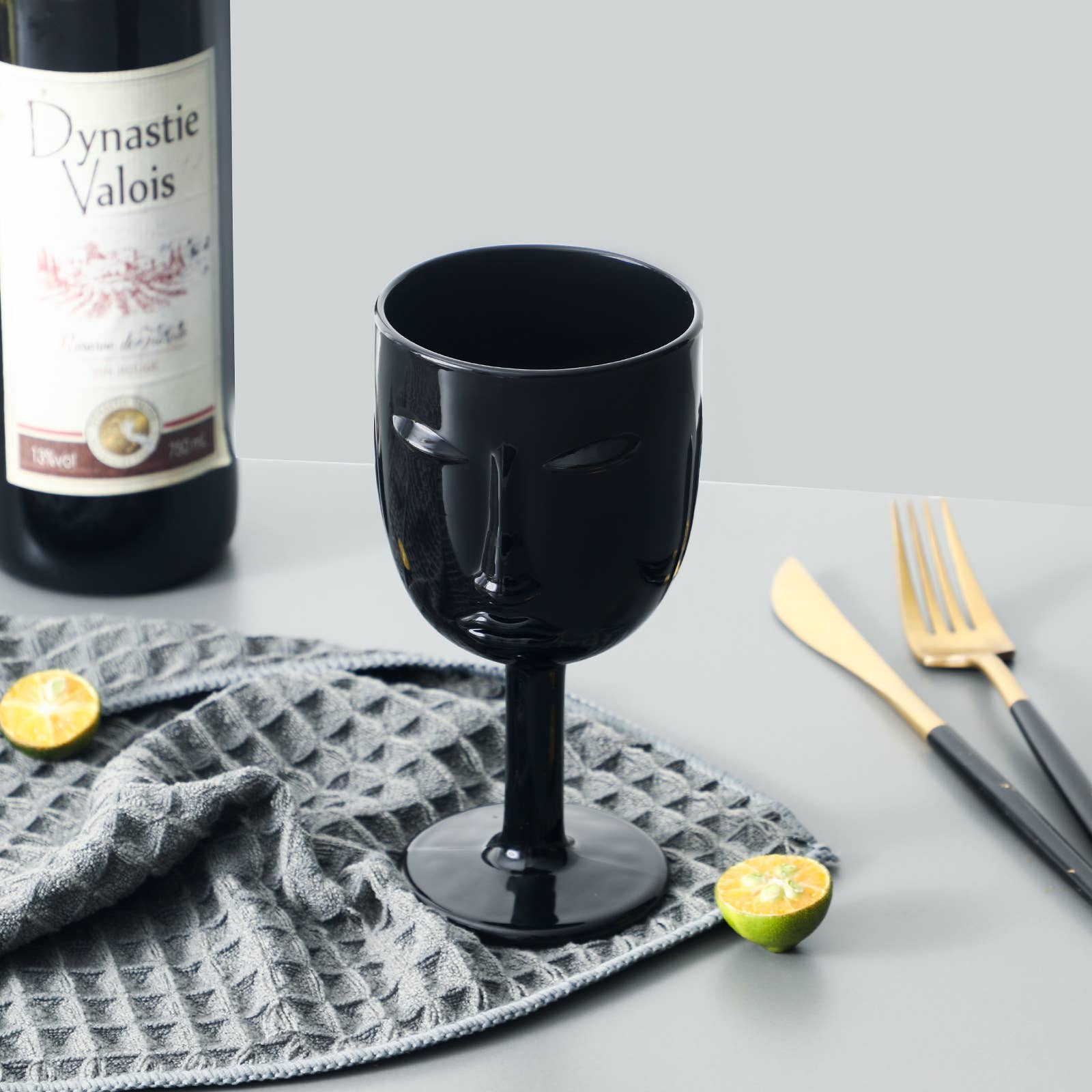 Everest Global - Wholesale Wine Glass - Human Face Black/White Goblet Glasses set of 67