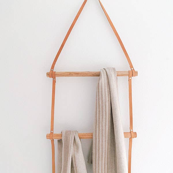 Sandstone & Sage - Wholesale Wall Hook - Hanging Blanket Ladder With Leather Straps2